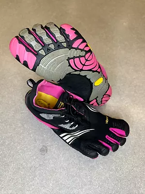 Vibram FiveFingers Women’s Black Hot Pink Barefoot Running Shoes Size 39/8.5 • $25