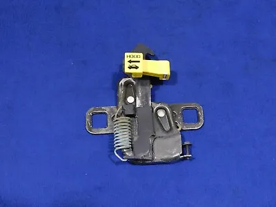 1996-1998 Ford Mustang Hood Latch OEM Take Off D20 • $22.49