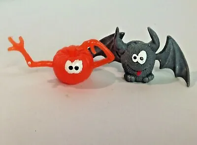 Vintage Lot Of 2 Jiggler Monster Finger Puppets Halloween Bat Jack O'Lantern  • $12.99