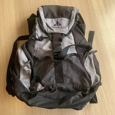 Vaude Jura 26 Backpack Mesh Back Super Comfortable Daypack • £24.90