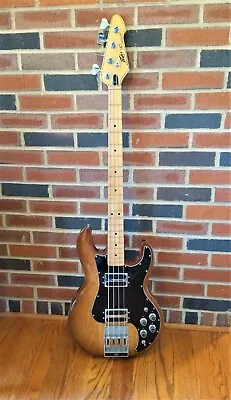 1980-Vintage Peavey T-40 Sienna Sunburst Bass Guitar With Maple Fretboard! • $1299