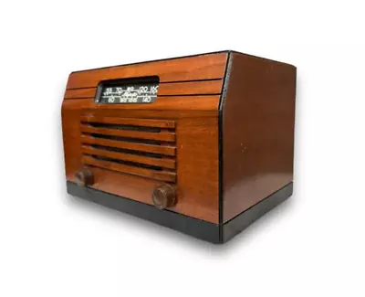 Vintage 1946 Majestic Wood Tube Table Radio Model: 5A430 • $108