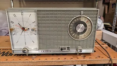 Zenith J727 Vacuum Tube AM/FM Clock Radio Gray MCM 1950's Working! • $95
