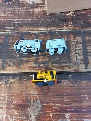 TOMY 2006 Wind Up Duncan & Murdoch Train Thomas & Friends Small Plastic • £9.99