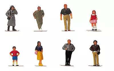 Hornby OO Gauge Figures R7116  TOWN PEOPLE  (8 Figures) • £13.25