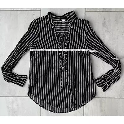 H&M Divided Womens Blouse Black White Stripe Long Sleeve Notch Neck Lace Up 8 • $9.74