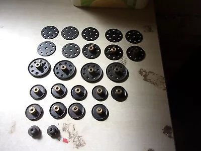 Meccano 25 Black Pulleys Bush Wheels & Disks - Play Worn • £18