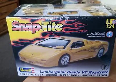 Revell Snap Tite 1/24 Scale Lamborghini Diablo VT Roadster REV851966 Car Model • $15