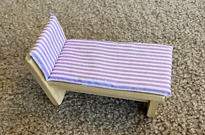 $13.70 • Buy Kidkraft Dollhouse Furniture Wooden Purple Striped Patio Chaise Lounge Majestic