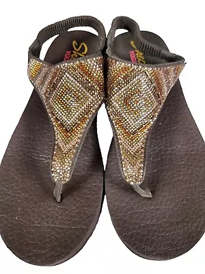 Skechers Yoga Foam Beaded Sandals 10 • $15