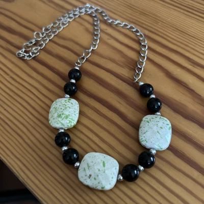 £3.45 • Buy  Necklace Silver- Tone Metal & Acrylic Beads Beaded Chain 20 In