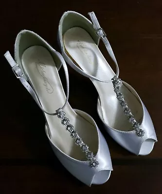 Formal Shoes - Women's Size 8M - Silver & Cream - 2 Inch Heels With Ankle Straps • $60