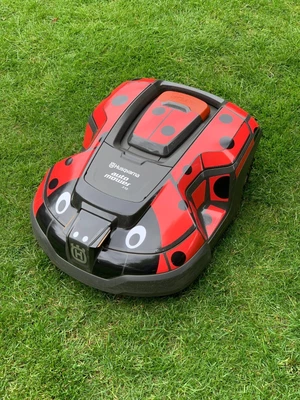 £990 • Buy Husqvarna Automower 310 - With Charger, Base Plate And Protective Housing