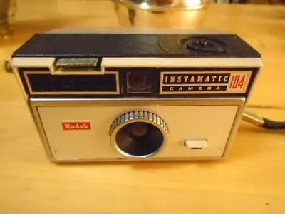 Kodak Instamatic 104 Film Camera Untested • £9.50