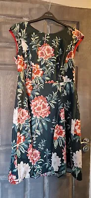 £40 • Buy Laura Ashley Tea Dress Size 18