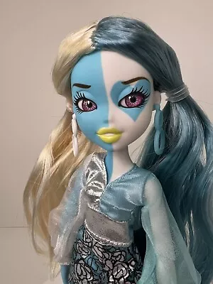 MGA Bratz Bratzillaz Glam Gets Wicked Switch-A-Witch Blue Mime Clown Doll • $45