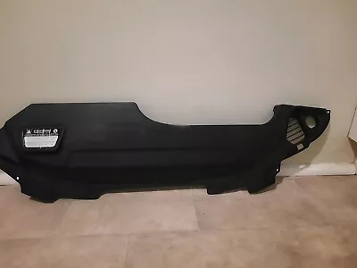 Vz Ss Holden  Commodore   Top    Radiator  Plastic Cover. • $120