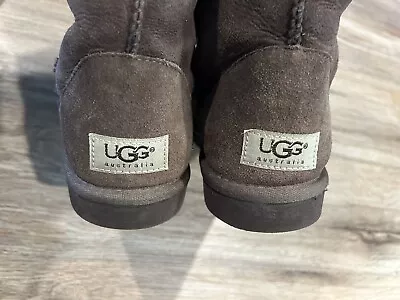 Ugg Australia Suede Boots Womens Size 7 F8008J PREOWNED Great Shape • $35