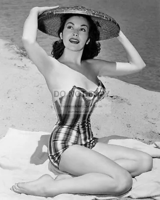 Actress Mara Corday Pin Up - 8x10 Publicity Photo (aa-454) • $8.87