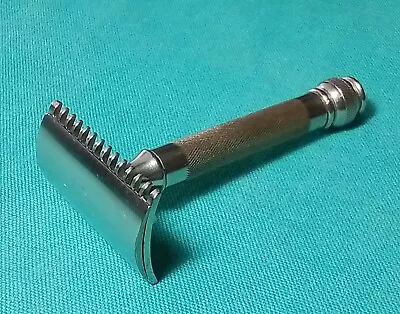 Vintage Gillette  Old Type    S/n J11073   Property Of US Army  Pat. Nov. 15 04 • $30