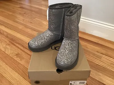 New Ugg  Women's Classic Short II Foil Glam Boots Size 6 Silver Grey With Box • $40