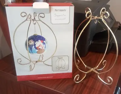 $6 • Buy New Pier 1 Imports Ornament Holder Round