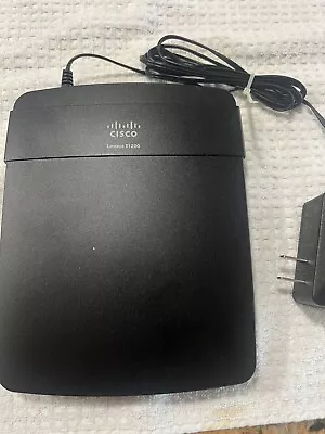 Cisco Linksys E1200 4-Port Gigabit Ethernet Dual-Band Wireless Router - G5 • $6