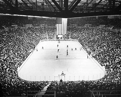 Minnesota North Stars MET CENTER Glossy 8x10 Photo Arena Poster Home Opener! • $4.99