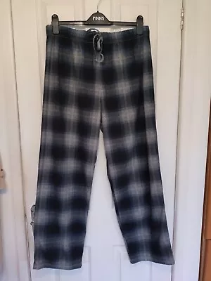 Mens Checked Pyjama Bottoms F&F Size L • £3