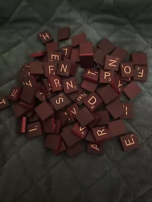 🎨📚99 Scrabble DeLuxe Tiles Lot Maroon Burgundy White Wooden Letters  Crafts • $10.99