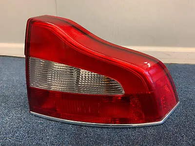 07-13 Volvo S80 Right Rear Tail Light W/ Chrome 31213380 • $55