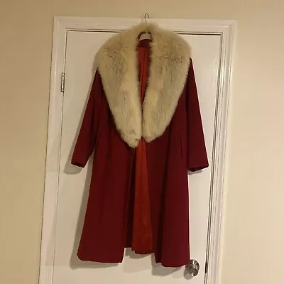 Vintage Red Cashmere Coat With White Fur Collar • $300