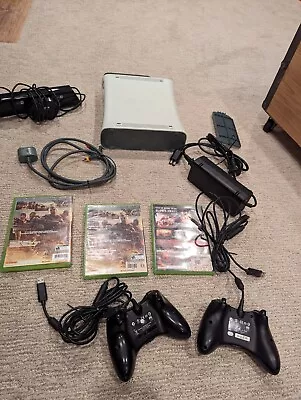 $37.72 • Buy White Xbox 360 Console For Parts Kinetic Sensor Controllers Gears Of War 2 + 3