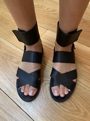 ZARA BASIC COLLECTION Black Leather Sandals Size 39 • £55