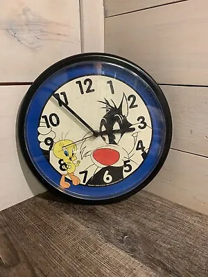 $17.99 • Buy Looney Tunes Vintage 10  Clock Westclox 1994 Tweetie And Sylvester Tested Works!