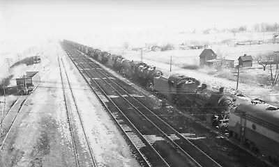 4C700 RP 1950s ? C&NW CHICAGO & NORTH WESTERN RAILROAD LONG LINE OF LOCOs • $8.99