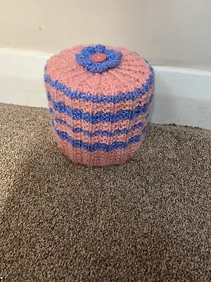 £6.50 • Buy Hand Knitted Toilet Roll Cover Spare Toilet Roll Holder Pink And Blue