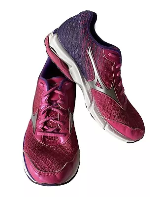 Mizuno Wave Rider 19 Women’s Running Shoes Size 8.5 • $17.99