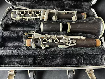 Selmer Signet Special Wood Intermediate Clarinet • $70