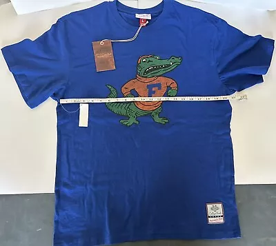 Florida Gators New W/Tags T-shirt—Size L • $25