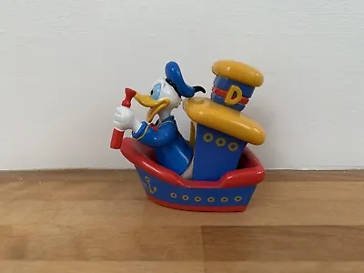 Disney Donald Duck In A Boat Diecast Figure Toy/ Collectable • £10.50