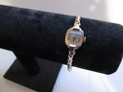 $25 • Buy Vintage Ladies Bulova 14k Gold Filled Watch W/ Gemex 1/20 12 Kt Gold Filled Band