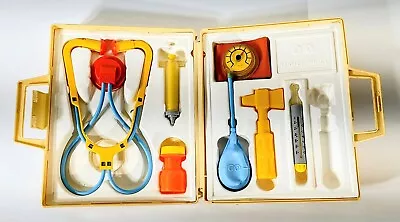 VTG 1977 FISHER PRICE DOCTOR KIT # 936 With CASE  • $20