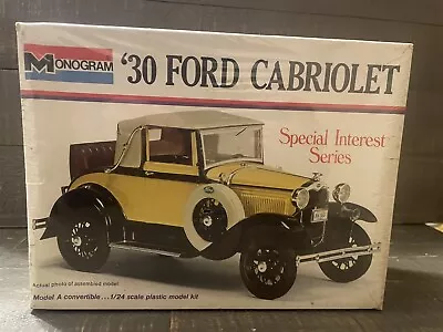 Monogram Special Interest Series 1930 Ford Cabriolet 1/24 Model A Convertible • $35