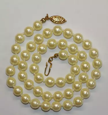 Signed AVON Vtg? 20  Gold Tone Off White Faux Pearl Knotted Necklace Jewelry • $7.99