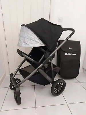 Uppababy Vista • £160