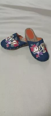 Dolce And Gabbana Girl's Clogs • $23