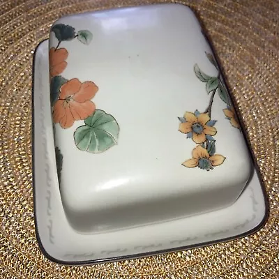 Mikasa Spring Tradition Heritage Cab02  Covered Butter/Cheese Dish 5 X 6.5”  EUC • $29.99