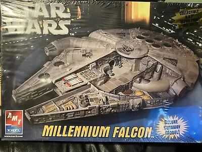 2005 Star Wars AMT/ERTL Millennium Falcon Deluxe Model Kit #38322 NEW Sealed  • $95