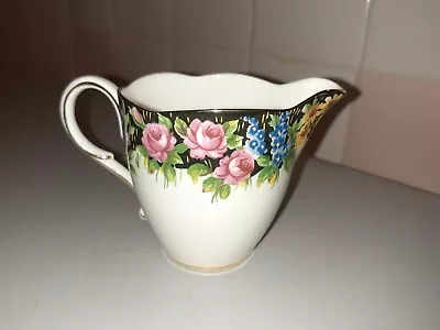 RARE Paragon By Appointment H.M The Queen Mary Creamer Old English Garden • $42.50